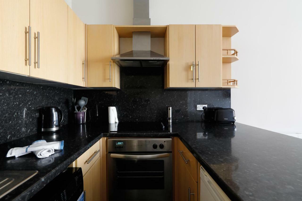 ברייטון Great 2 Bedroom Apt By The Beach And Town מראה חיצוני תמונה